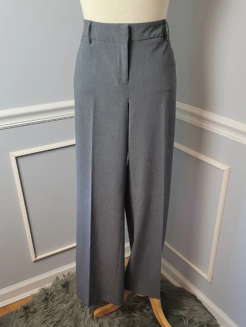 NEW YORK & COMPANY Gray Stretch Straight Leg Career Professional Dress Pants 12